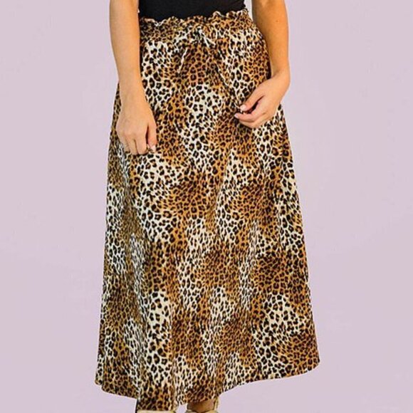 Crescent Drive Leopard Midi Skirt‎ XS/S - Picture 7 of 7